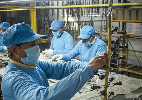 Surface treatment and electroplating process