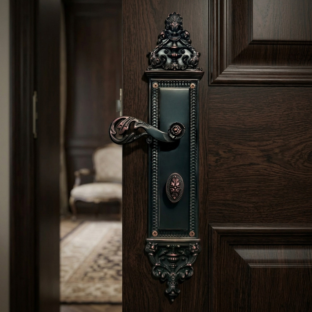 Romulus Plate with Demeter Handle & AIOM Knob – Brass Door Lockset 453 mm x 80 mm (17.83" x 3.14")